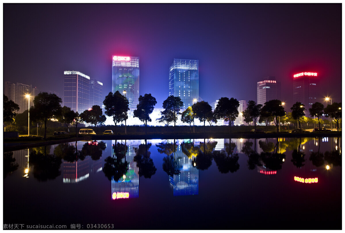 倒影 灯光 高楼大厦 建筑摄影 建筑夜景 建筑园林 路灯 霓虹灯 建筑 夜景 树 装饰素材 灯饰素材