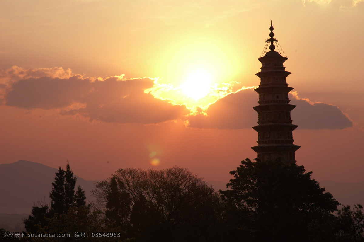 日落鸡足山 大理 鸡足山 塔 黄昏 日落 风景 风光 国内旅游 旅游摄影