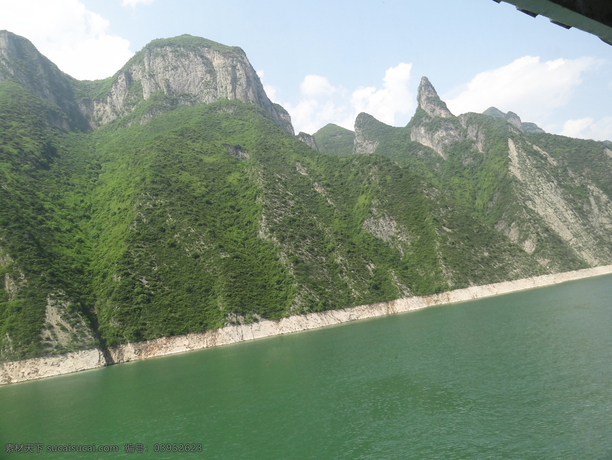 长江三峡风景 绿水 蓝天 石山 国内旅游 旅游摄影
