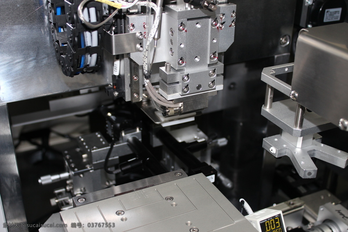 数控 加工 机床 工业 机械 生产 金属 金属加工 自动化 制造 设备 车床 钻床 自动化机床 自动化钻床 现代科技 工业生产