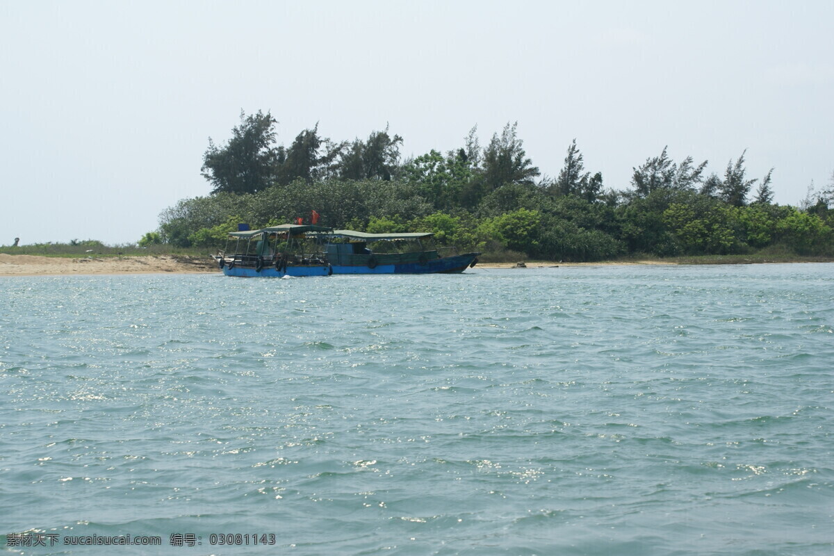 沙滩绿洲 大海 灰色