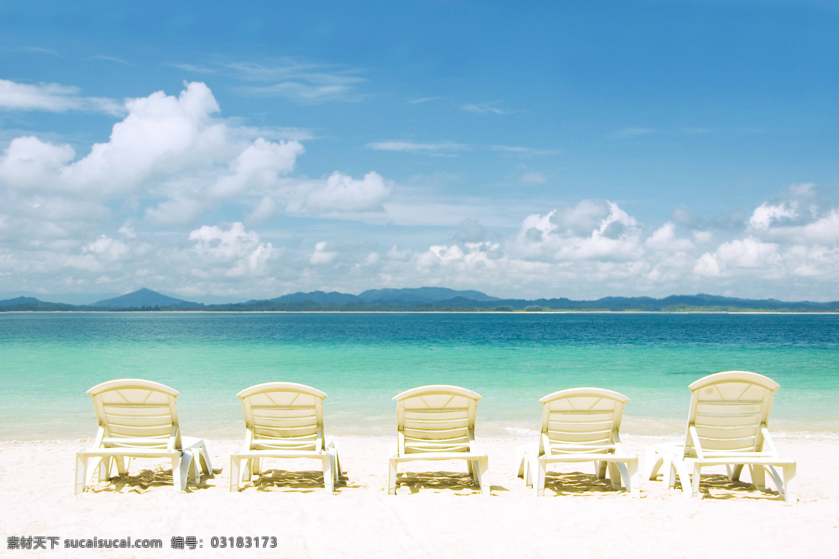 沙滩 上 椅子 热带海滩 美丽风景 沙滩美景 海面 海景 风景摄影 大海图片 风景图片