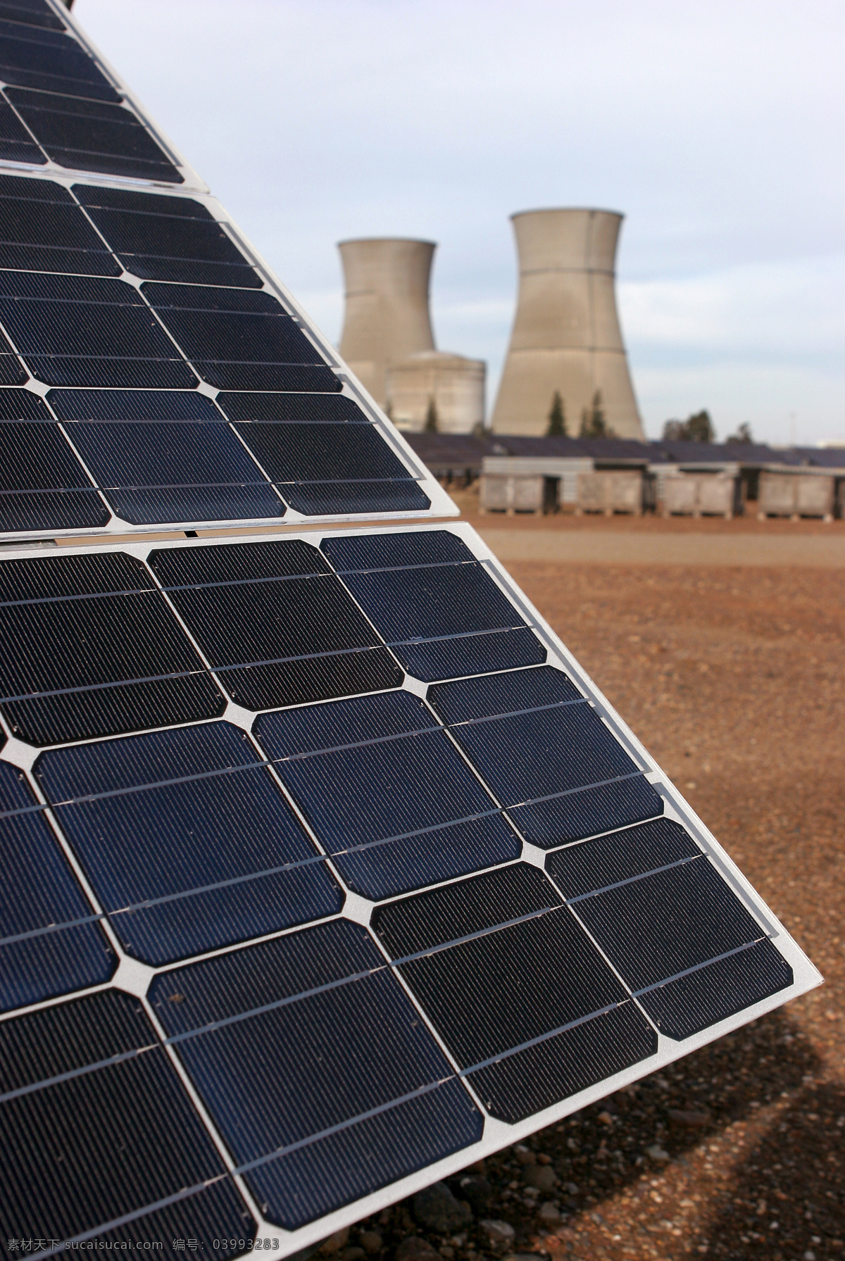 白云 草原 低碳 电力 发电 工业生产 光伏 环保 太阳能发电 太阳能 蓝天 新能源 节约 现代科技 矢量图 日常生活