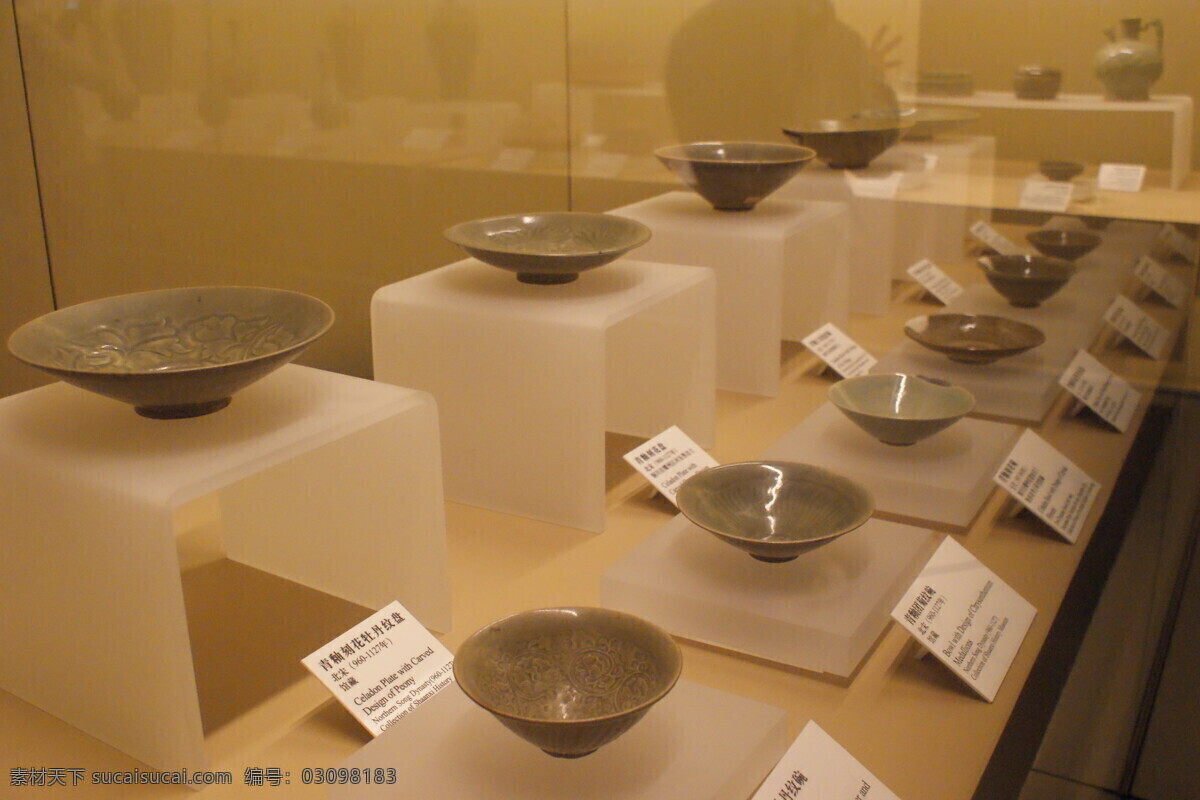 博物馆 传统文化 瓷器 工艺品 花瓶 陶瓷 碗 博物馆文物 文物 西安博物馆 西安 展品 展览品 文化艺术 家居装饰素材 展示设计