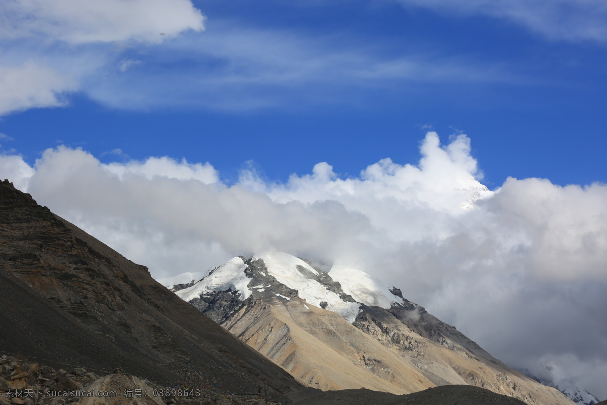 珠穆朗玛峰 珠峰 珠峰大本营 喜马拉雅山 喜马拉雅山脉 登山 雪景 雪花 白雪 雪山 雪地 冰雪 飘雪 旅游摄影 国内旅游