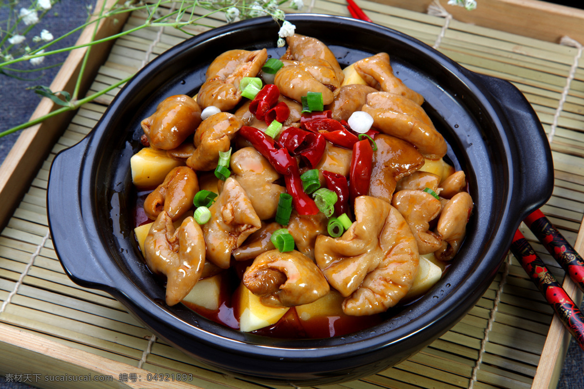 麻辣肥肠 肥肠 砂锅肥肠 筷子 美食 菜品 热菜 餐饮美食 传统美食