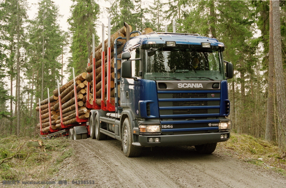 运 木头 卡车 货车 汽车 汽车摄影 汽车素材 高档汽车 生活用品 交通运输 汽车广告 汽车图片 现代科技