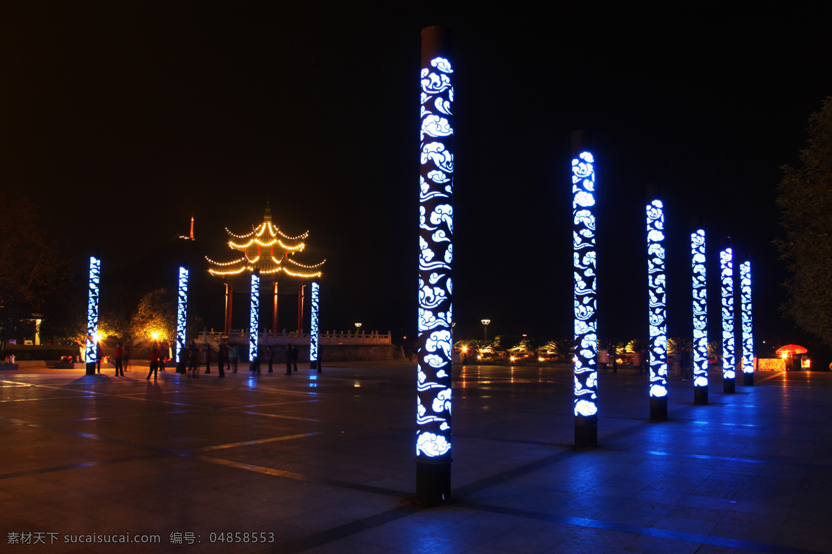 led照明 长江 城市夜景 灯光 公园 广场 湖北 建筑摄影 夜景 广场夜景 宜昌 江滨公园 城市亮化 亮化工程 国内旅游 五光十色 景观灯 户外照明 建筑园林 装饰素材 灯饰素材