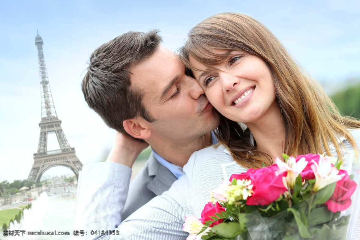 丈夫 亲吻 祝福 妻子 情侣 外国情侣 夫妻 幸福 鲜花 微笑 快乐 生活人物 节日人物 人物图片