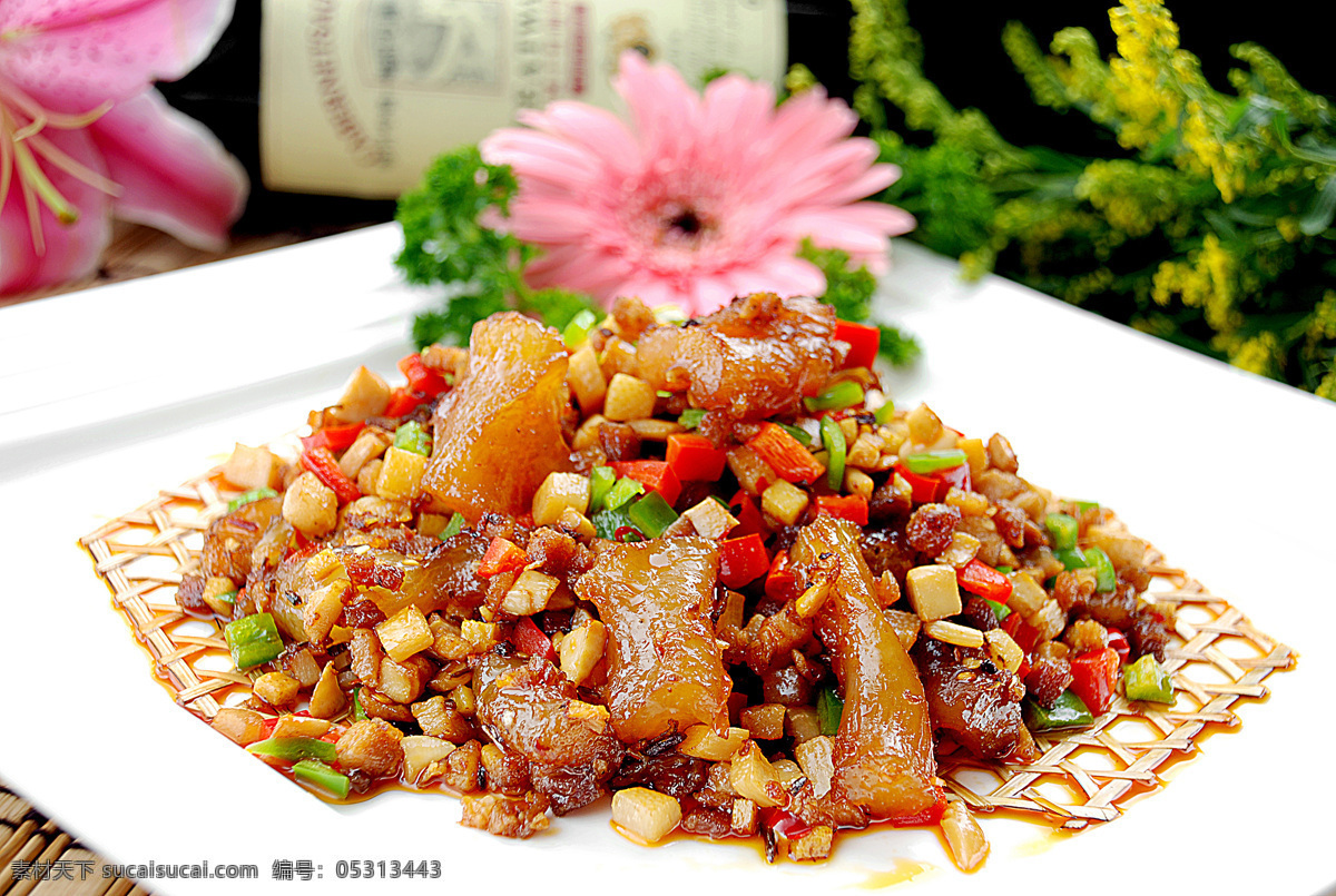 干烧牛筋图片 炒菜 家常菜 特色菜 热菜 美食 美味 八大菜系 汤羹 菜谱 菜名 小炒 炒饭 烧菜 凉菜 菜肴 佳肴 小吃 锅仔 烧烤 油炸 红烧 爆炒 清蒸 油焖 海鲜 刺身 主食 副食 米饭 面条 酱爆 点心 红烧肉 餐饮美食 传统美食