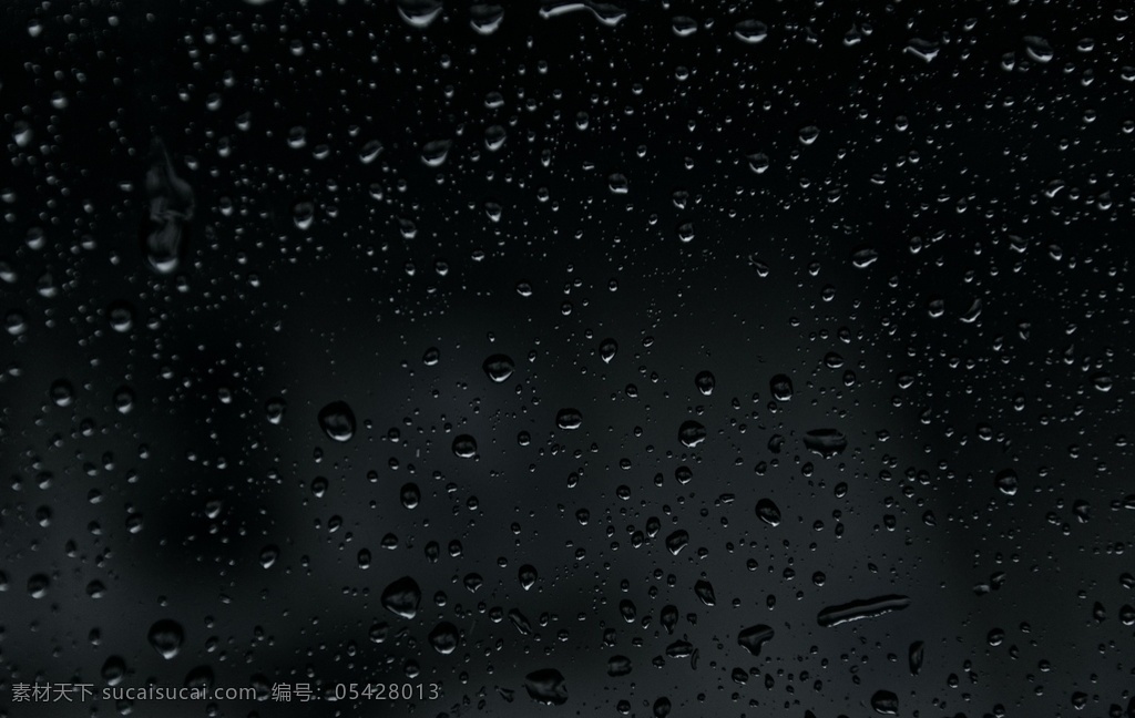水滴玻璃 雨 湿 滴 天气 雨滴 背景 性质 表面 液体 窗口 气候 水滴 玻璃 黑色 天黑 透明 简约 极简 壁纸 元素 自然景观 自然风景