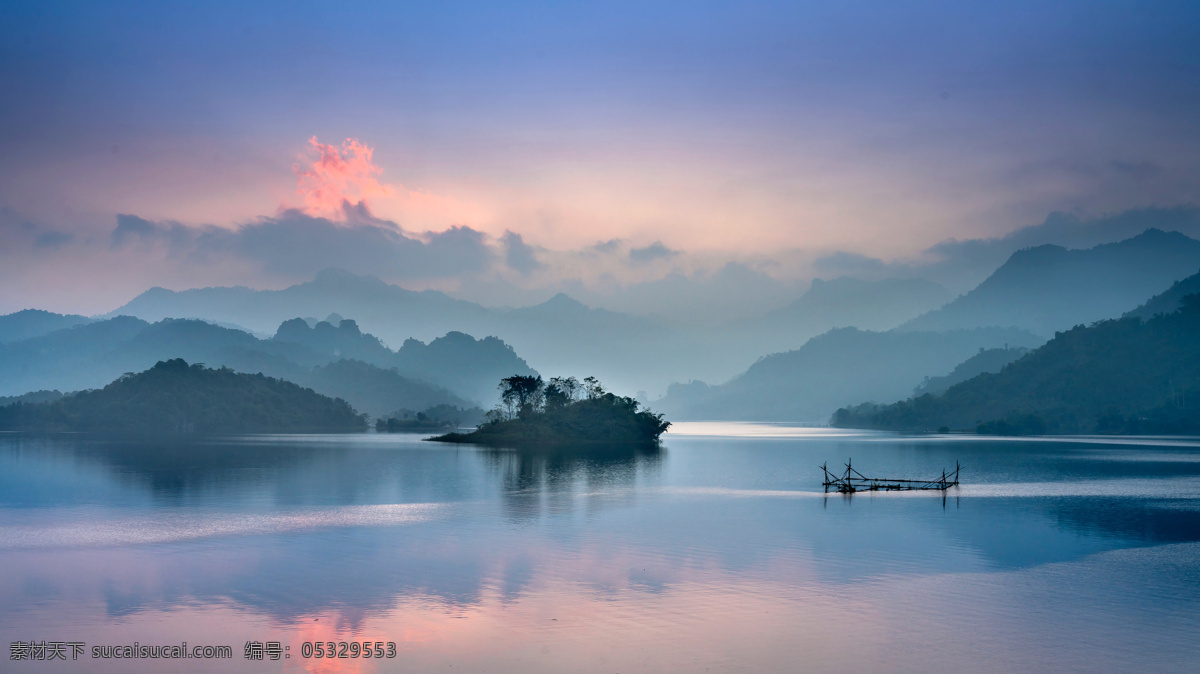 中式 山水 意境 风景 照片 禅意 清晨 孤舟 小船 壁画 壁纸 8k 高清 自然景观 山水风景