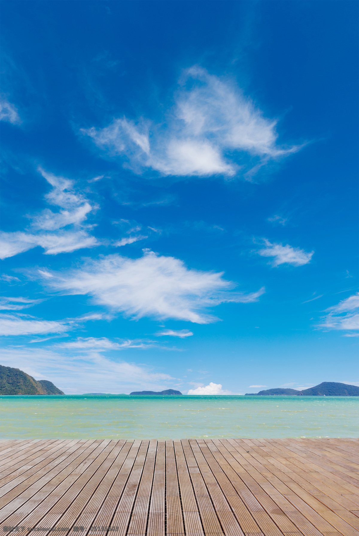 海边 美丽 风景 边风景 海边发光 自然风光 自然景色 沙滩 木板 旅游度假 自然风景 自然景观 蓝色