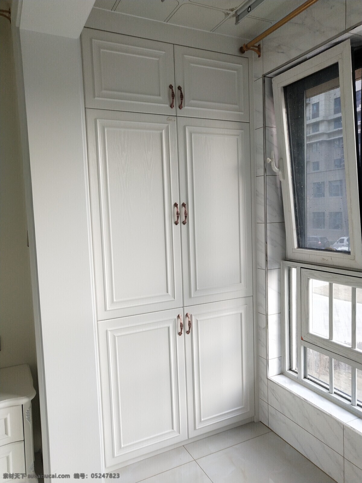 衣柜 阳台柜 储物柜 简欧 欧式 造型 卧室 现代 简约 美式 家具米白色 白色 全屋定制 室内家具 建筑园林 室内摄影