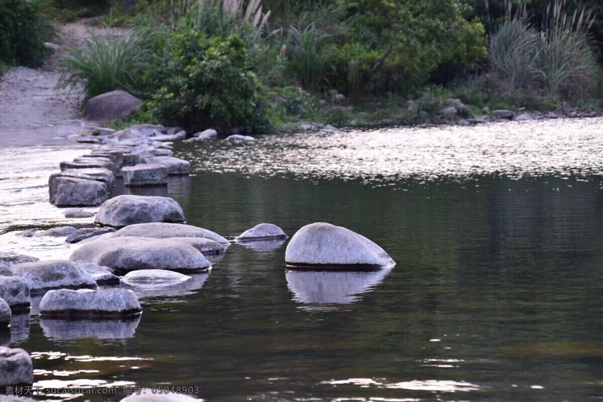 河边 石头 河流 自然 风景 景观 自然景观 自然风景