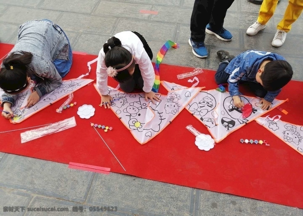 风筝涂鸦 风筝 涂鸦 艺术 儿童 幼儿 画画 调色 学习 手动 动手 天赋 锻炼 节日 活动