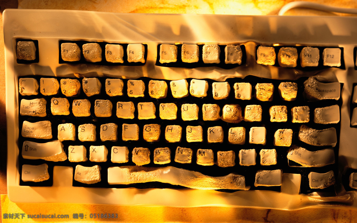 融化 键盘 白色 金光 风景 生活 旅游餐饮