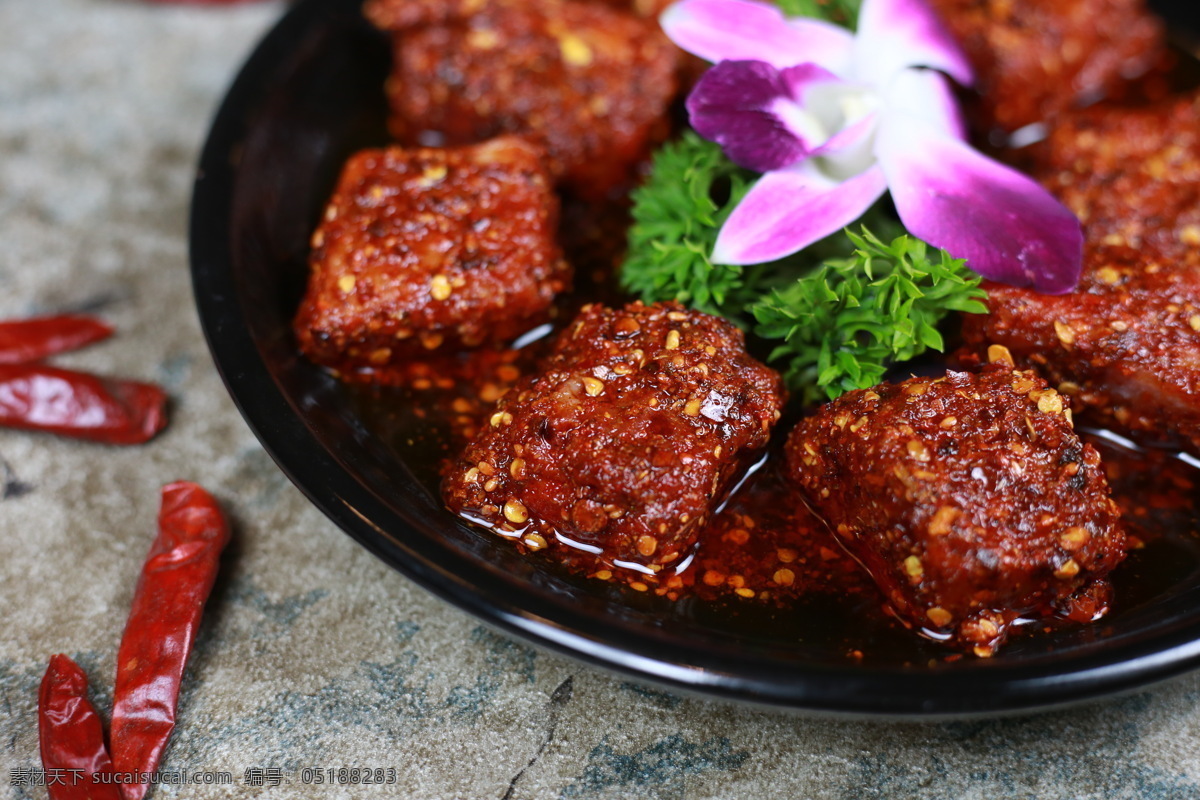 香辣排骨 麻辣排骨 排骨 骨色骨香 火锅食材 涮菜 荤菜 餐饮美食 传统美食