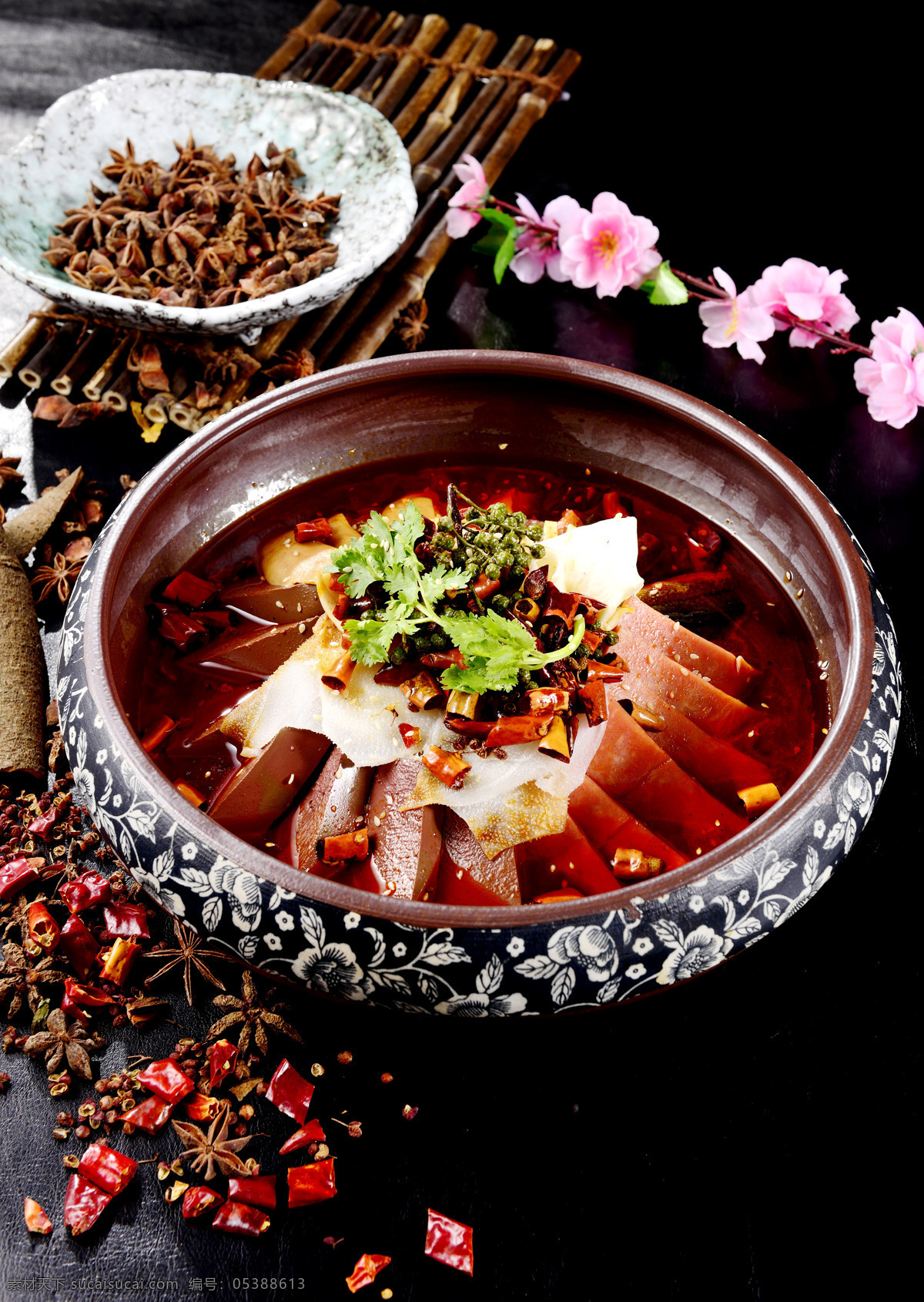 重庆毛血旺 重庆 毛血旺 巴蜀 海鲜 水煮 餐饮美食 传统美食