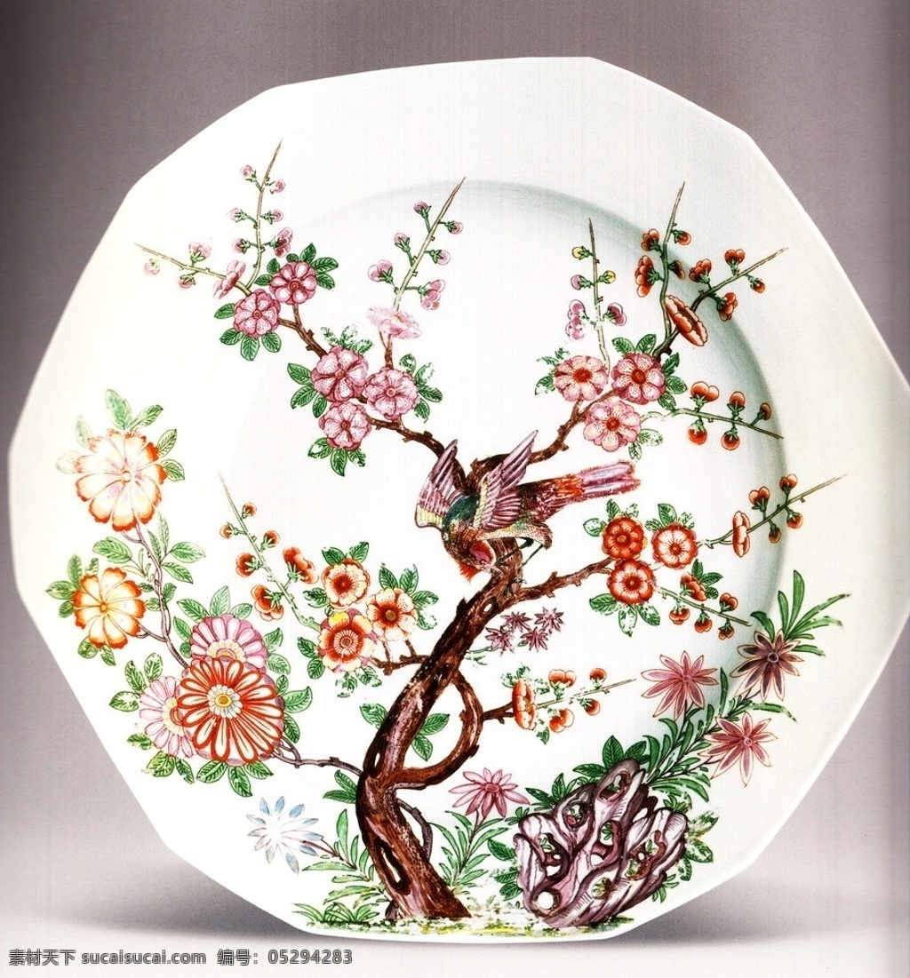 盘子花纹 盘子 餐具花纹 花纹设计 花鸟图案 桃花 花开枝头 陶瓷盘子 图案设计 西洋瓷器 手绘花纹 吉祥图案 西洋花纹 彩绘花纹 浮雕花纹 瓷器 器皿 手工艺 艺术品 工艺品 藏品 珍藏 文物收藏 传统文化 文化艺术