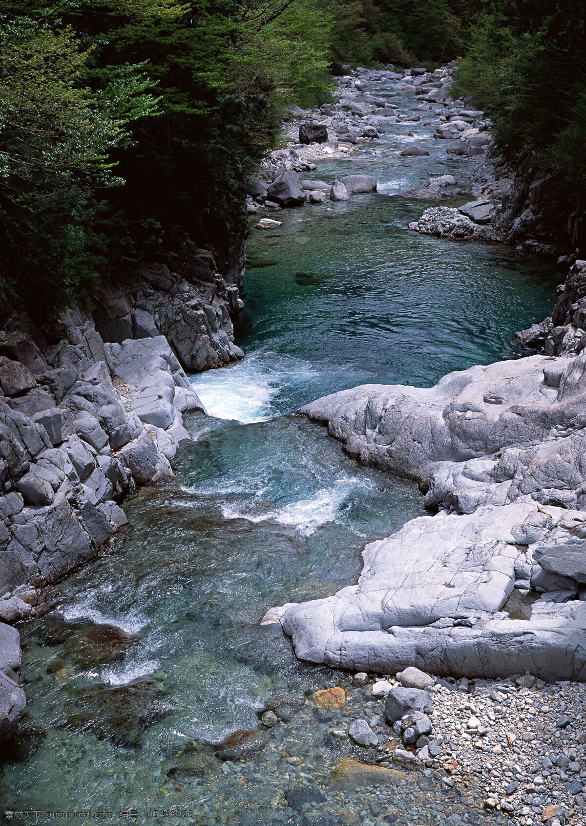 湍急的流水 自然 风景 水花 水雾 溅出 湍急 急流 河流 岩石 自然风景 自然景观 黑色