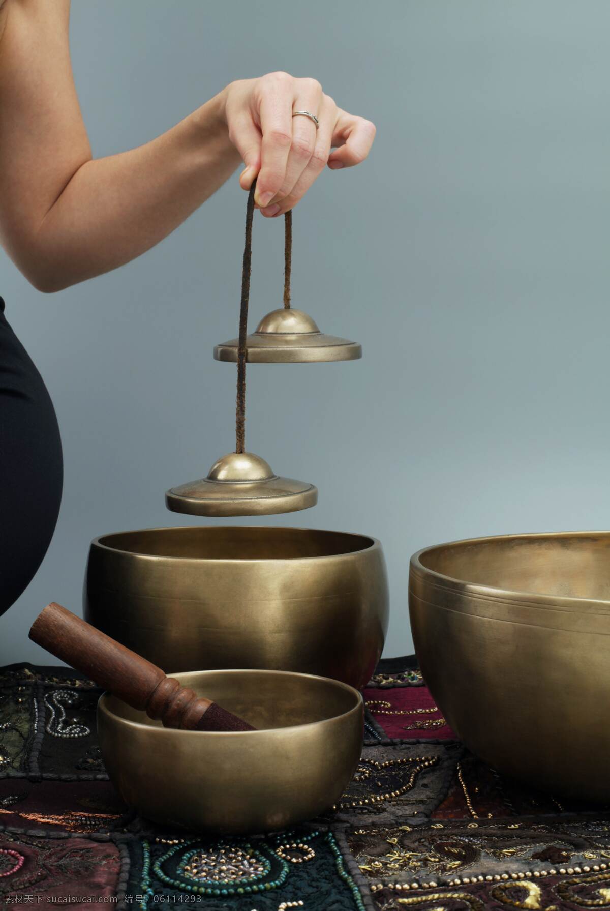 铜碗 罐子 铜器 器皿 坛子 文物 古董 出土 无锡惠山泥人 文化艺术 传统文化 各类素材