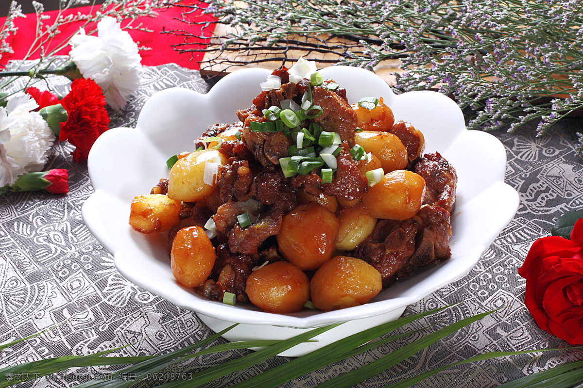 土豆 牛肉 土豆炖牛肉 小土豆 花 美食 餐饮美食 传统美食