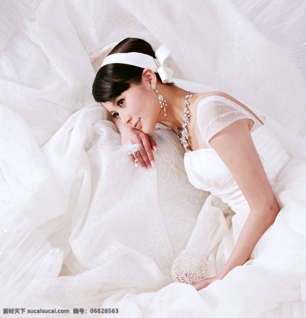 纯洁 无暇 新娘 白色婚纱 纯洁婚纱 漂亮新娘 美丽的天使 遐想 无暇的肌肤 人物摄影 人物图库