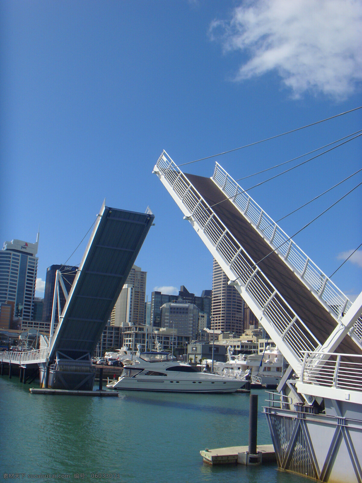 白云 港口 国外旅游 海水 建筑群 蓝天 旅游摄影 码头 新西兰 海滨 风景图片 风景 活动桥 游艇 生活 旅游餐饮