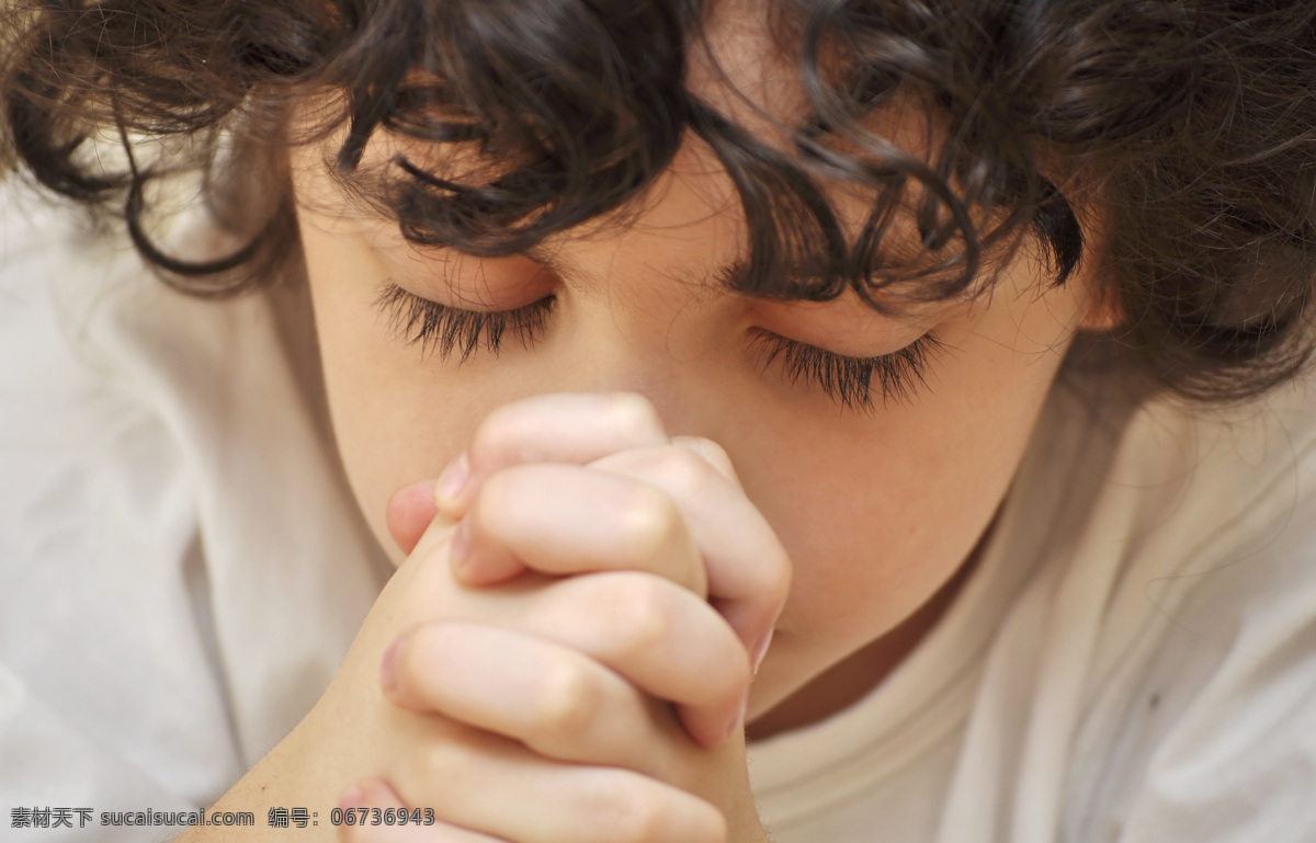 祈祷 小 男孩 祝福 祷告 祈祷手势 小男孩 生活人物 人物图片