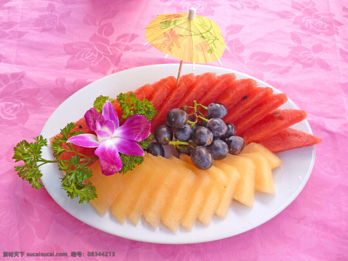 水果盘 水果 西瓜 哈密瓜 葡萄 水果拼盘 餐饮美食