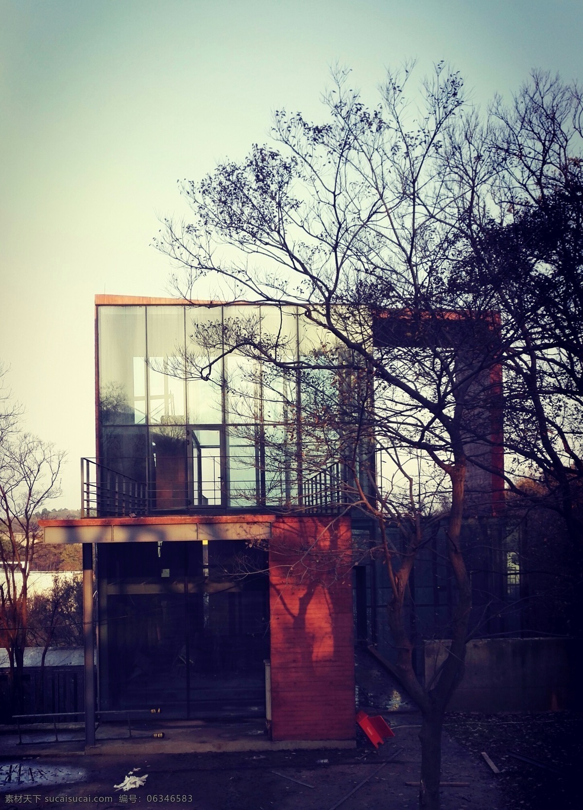 建筑摄影 建筑 四方美术馆 构成 落地窗 建筑园林