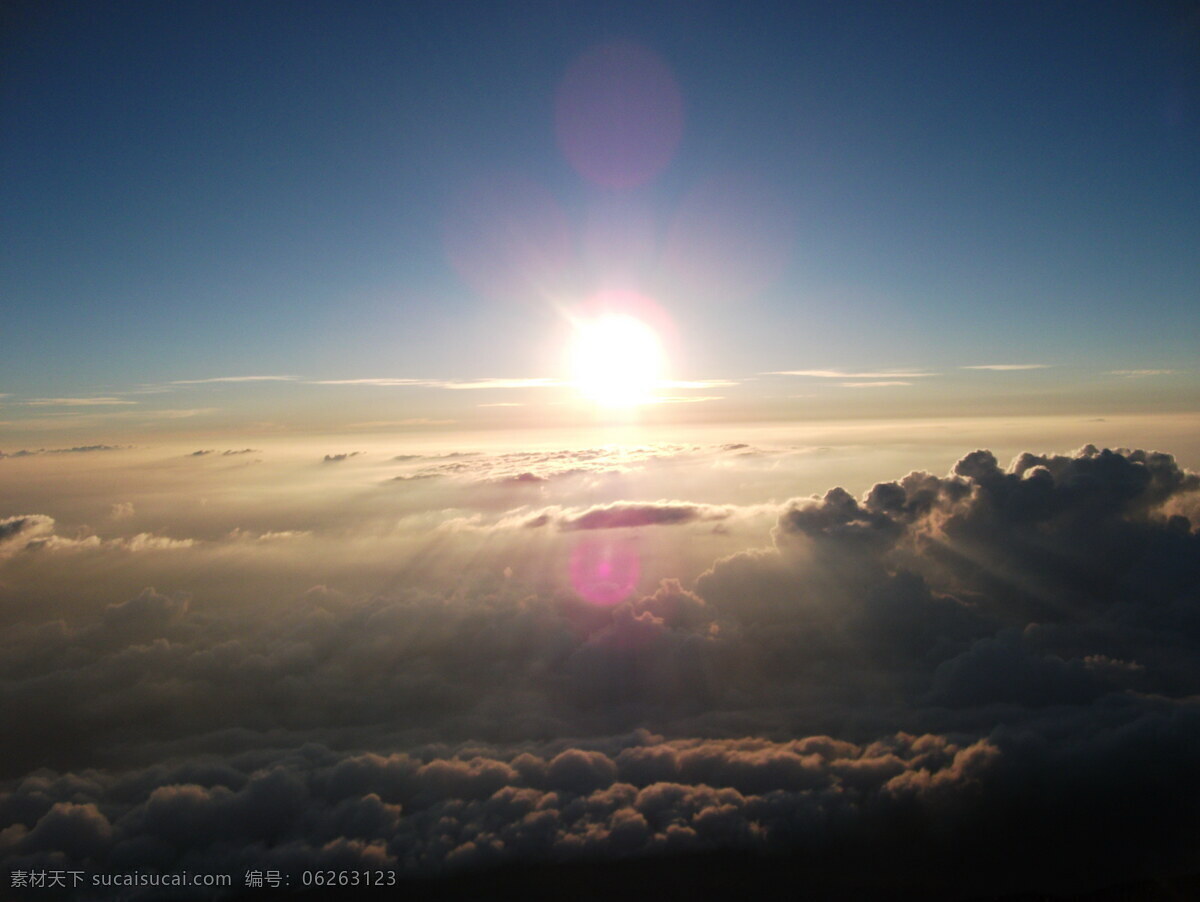 富士山日出 日本 富士山 日出 太阳 阳光 光芒 天空 远山 山峰 山脉 山峦 名山 日出风景 日本风景 自然风光 风景图 自然景观 自然风景