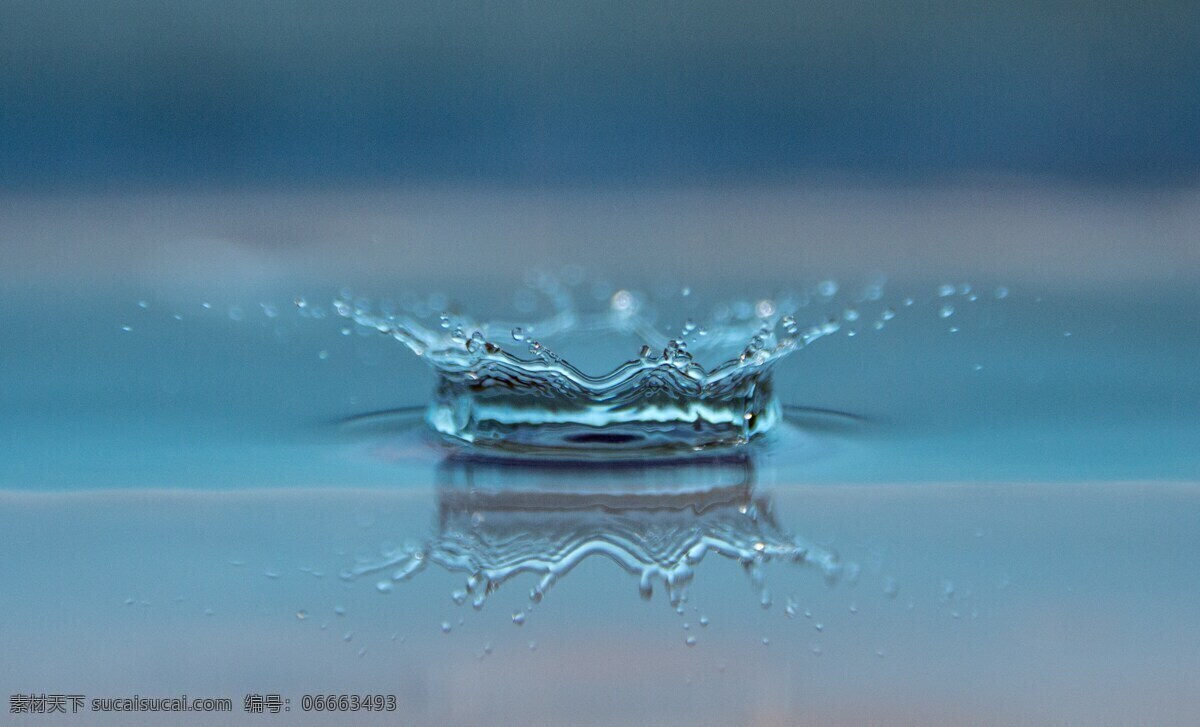 水冠 一滴水 注入 水滴 雨滴 镜像 表面 冠