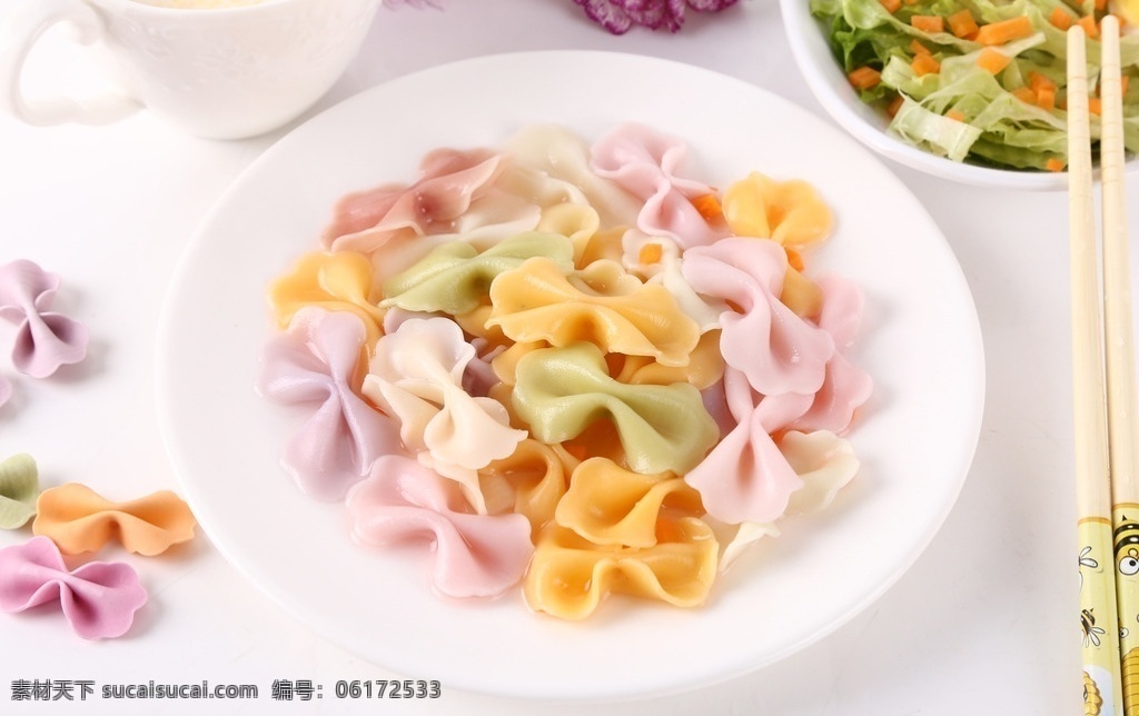 彩色面条 蝴蝶面 面食 彩色面 五彩面 美食 美食摄影 儿童美食 儿童面条 彩色面片 唯美食品 彩色美食 食品 餐饮美食 传统美食