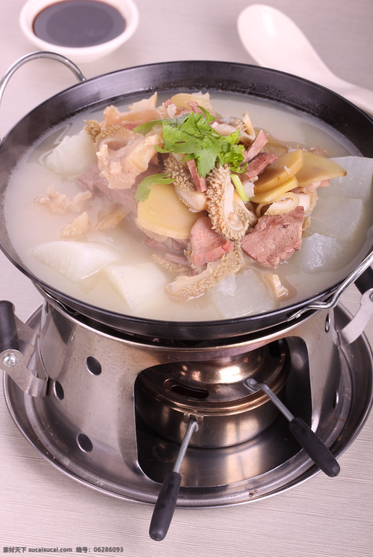 牛肉 火锅 餐饮美食 传统美食 牛肉火锅 牛肚 psd源文件