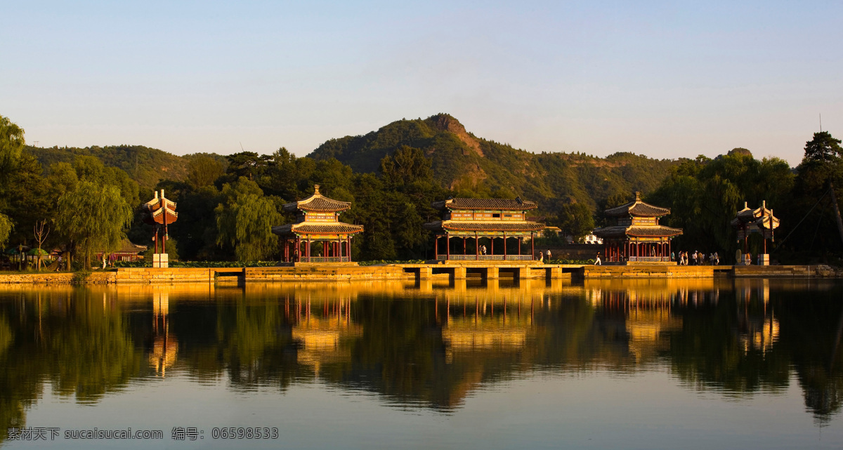 池塘 旁边 景观 自然风光 风景 景区 休闲 旅游 自然风景 自然景观 山水风景 风景图片
