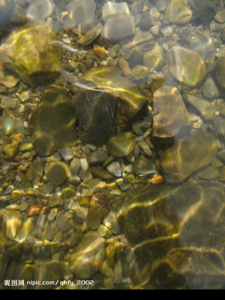 清澈的溪水 清澈 溪水 闪亮 旅游摄影 自然风景 摄影图库