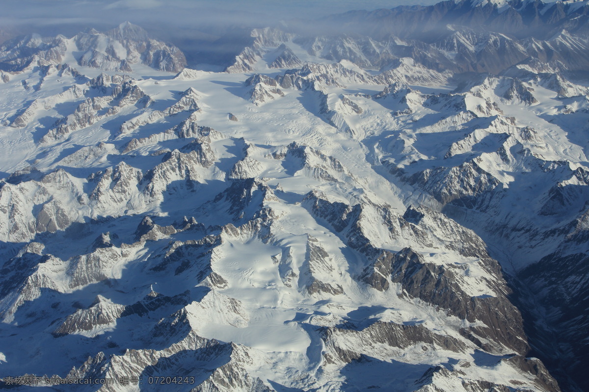 航拍雪山 雪山 航拍 天山 山脉 新疆 波音737 旅游摄影 自然风景