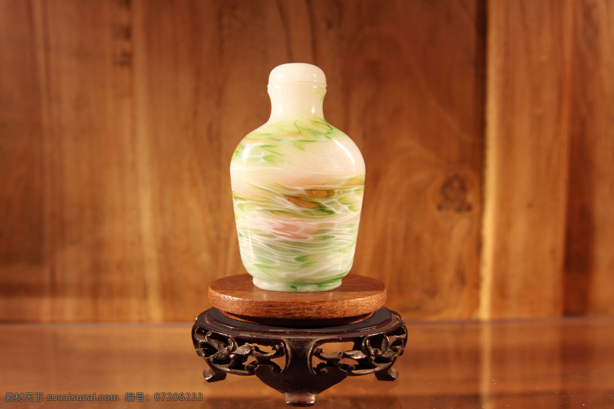 内画 艺术品 拍照 内画瓶 内画艺术 拍卖 当代艺术 艺术 美术绘画 佳作 文化艺术