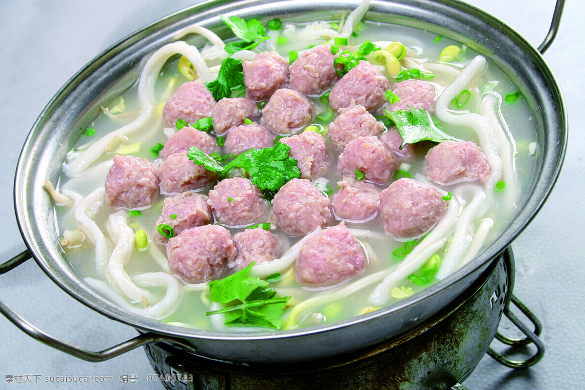 锅仔丸子汤 锅仔肉丸子 肉丸子 丸子 肉丸子浓汤 丸子汤 传统美食 餐饮美食