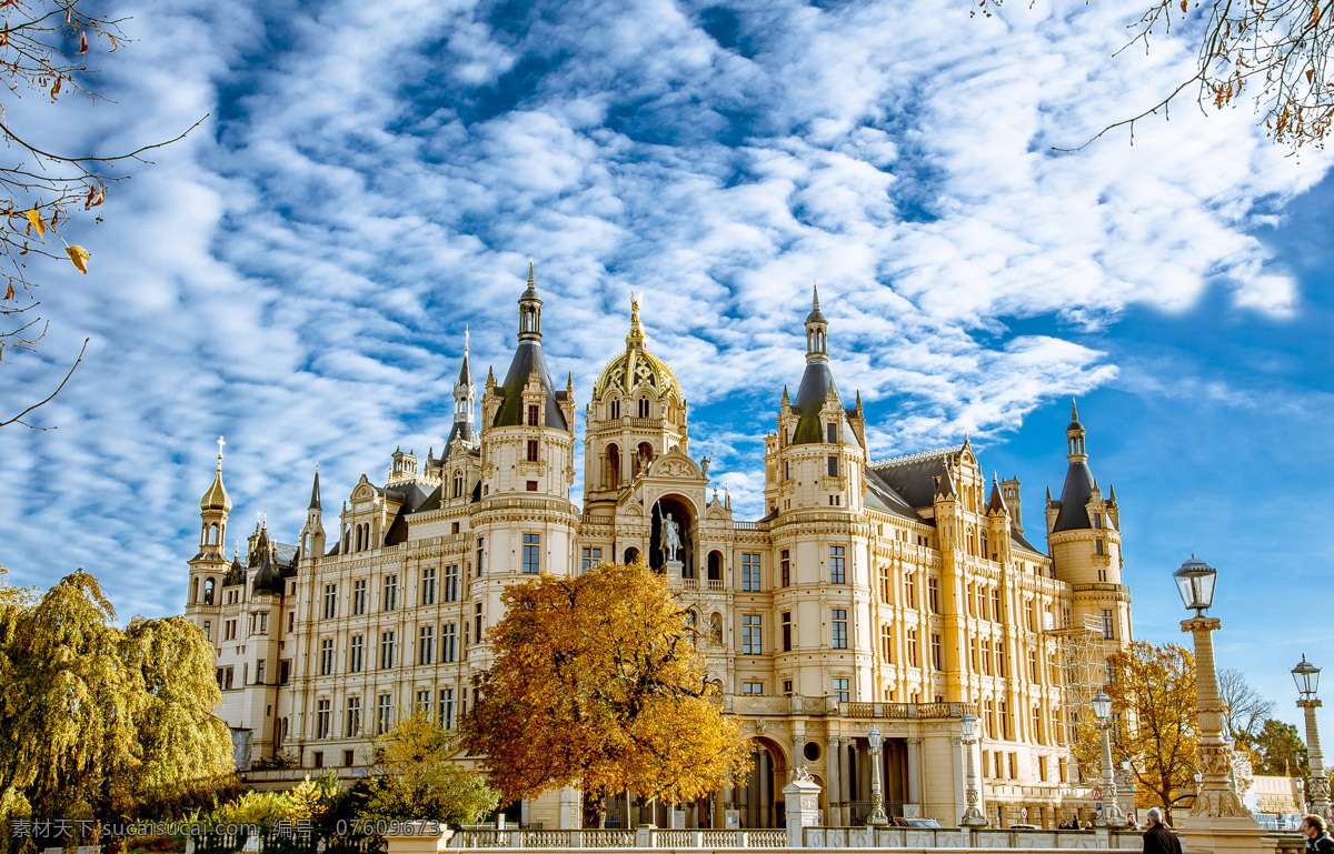 德国 城堡 秋季 天空 蓝天 白云 云朵 秋天 德国城堡 国外建筑 旅游摄影 国外旅游
