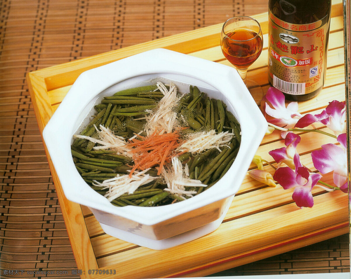 西湖莼菜汤 莼菜汤 汤 菜汤 传统美食 餐饮美食