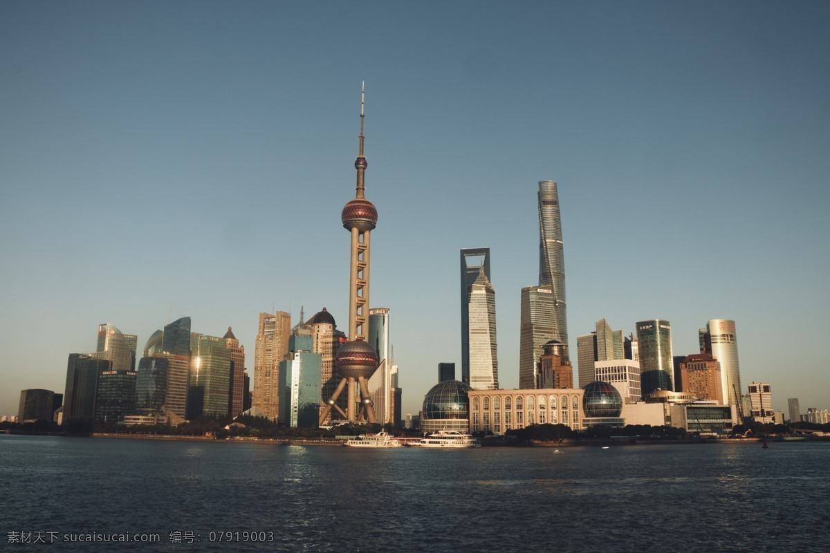 上海三件套 东方明珠 世贸大厦 外滩 陆家嘴 黄浦江 建筑园林 建筑摄影