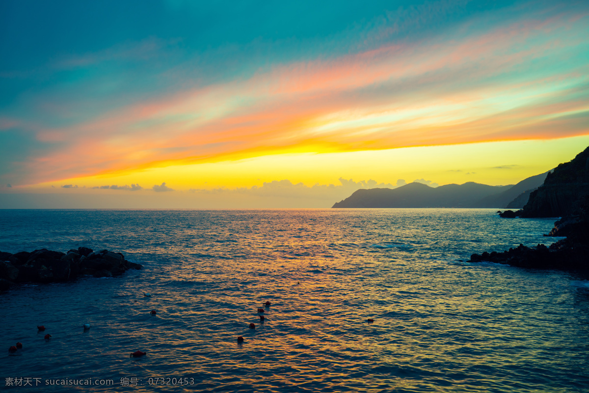 朝霞 大海天空 海面 夕阳 云彩 蓝天 白云 落日 彩霞 余晖 晚霞 天空 自然景观 自然风景