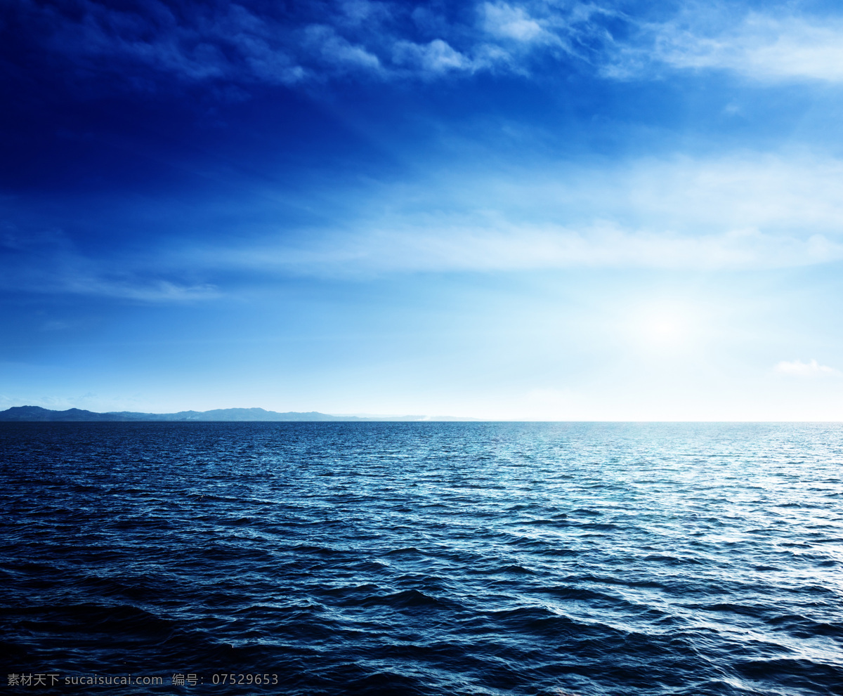 蔚蓝海洋 蓝天白云 蔚蓝 海洋 蓝天 海浪 太阳 阳光 白云 风景 自然风光 自然景观 自然风景系列 自然风景