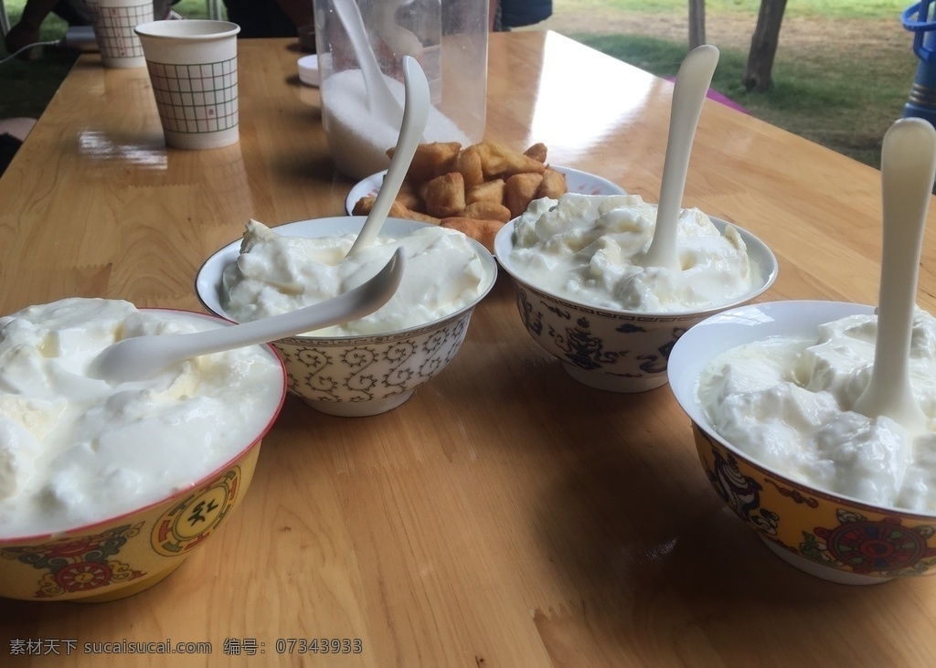 牦牛酸奶 藏族餐饮 舌尖上的中国 自制酸奶 酸奶 酸牦牛奶 发酵 牦牛 藏族 稻城 亚丁 成都 美食 西藏美食 牦牛奶 老酸奶 牦牛老酸奶 摄影图片