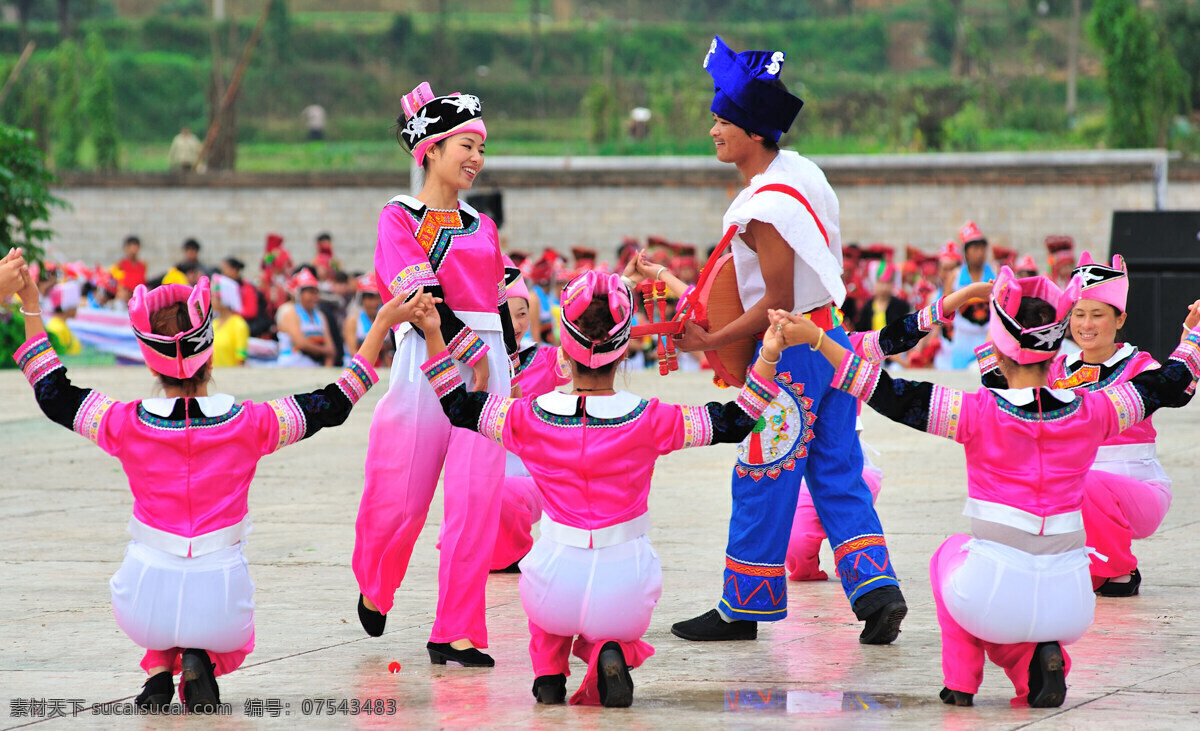 彝家 恋歌 婚庆 旅游摄影 民俗 民族服饰 庆典 人文景观 舞蹈 彝家恋歌 彝族 少男少女 psd源文件
