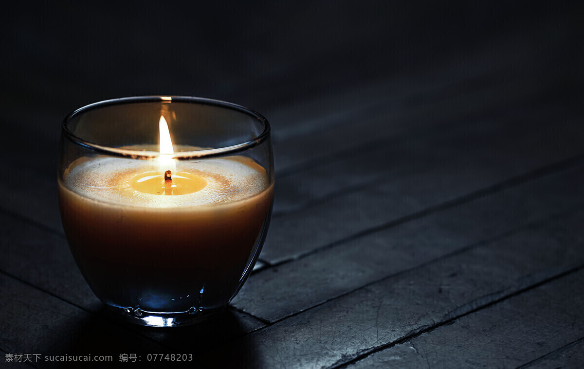 地板 上 香薰 烛光 静谧 蜡烛 神秘 黑色