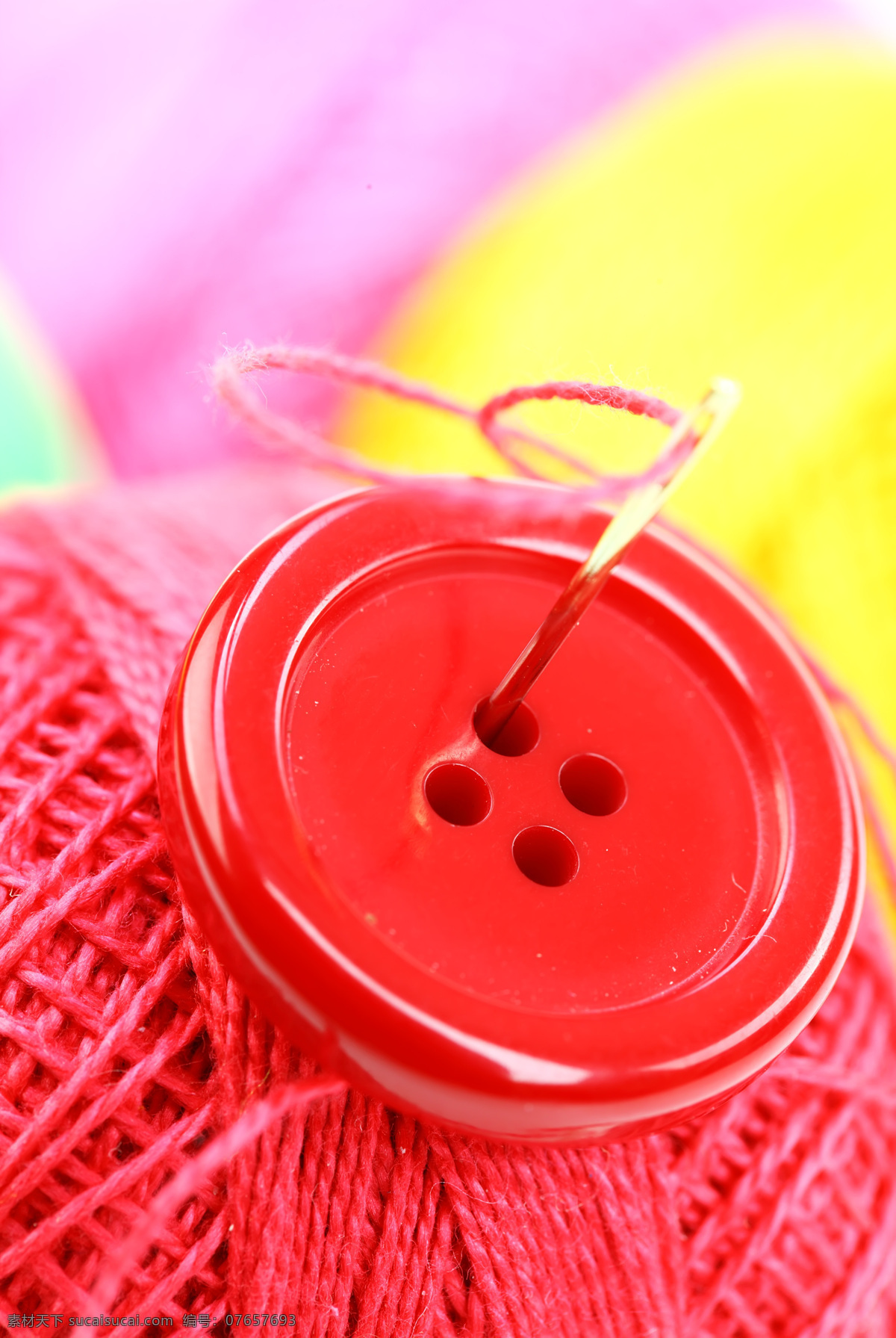 红色 扣子 线 针线 钮扣 裁缝工具 生活用品 针 生活百科